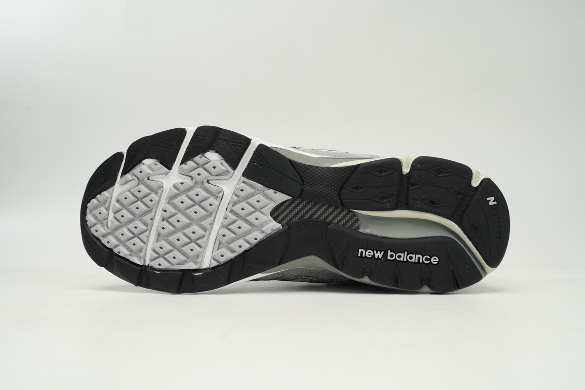    New Balance 990 Grey M990GY3