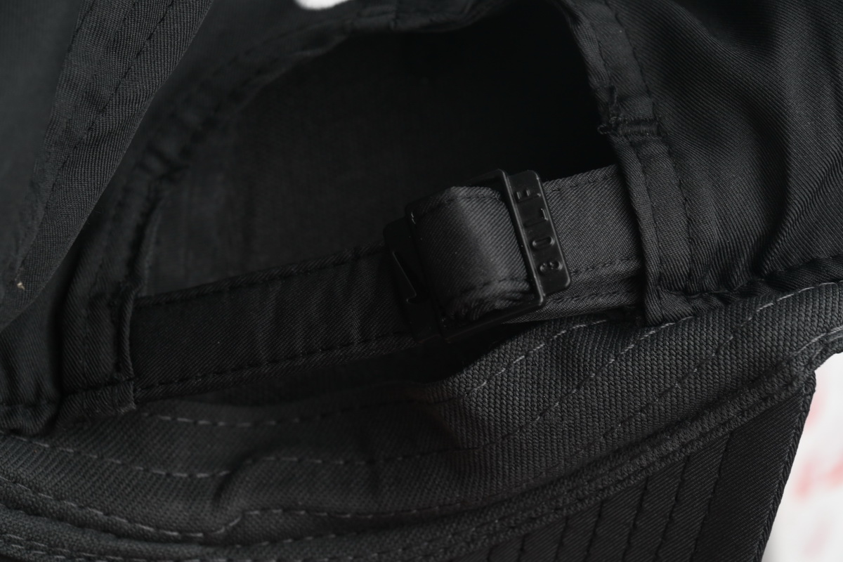    Nike Peaked Cap Balck