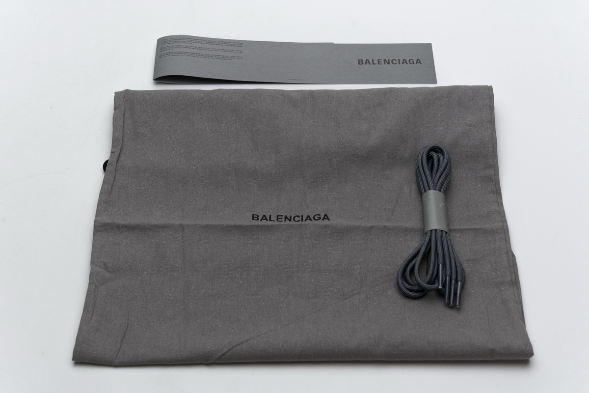 Balenciaga Track 2 Sneaker Medium Grey  570391 W2GN3 1285 