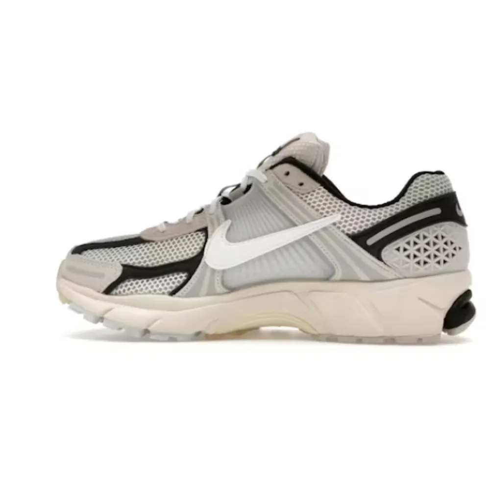 Pkgod Nike Zoom Vomero 5 Supersonic Light Bone Black