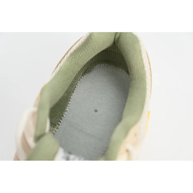 NikeAir Zoom Vomero 5 Beige Green  FQ6868-181 