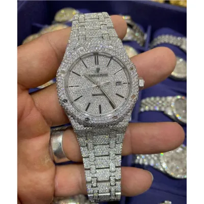 Bust Down AP Watch | NATURAL DIAMONDS