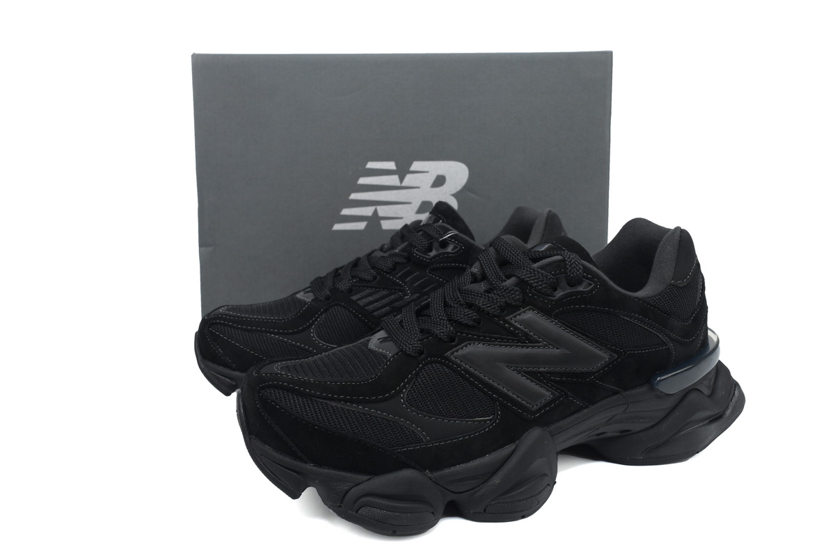     New Balance 9060 Triple Black Suede U9060BPM