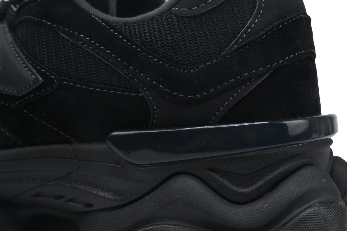     New Balance 9060 Triple Black Suede U9060BPM