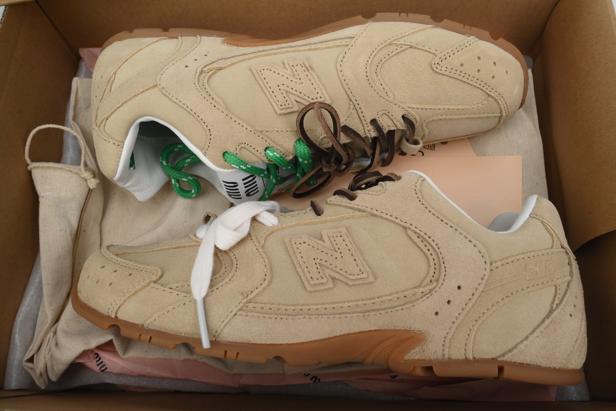    Pkgod New Balance 530 SL Ecru x Miu Miu 5E165E Z50 F0379 F D005