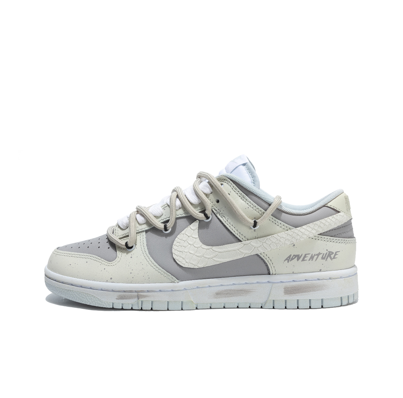    Nike Dunk Low White Dragon Horse HF0730-160 