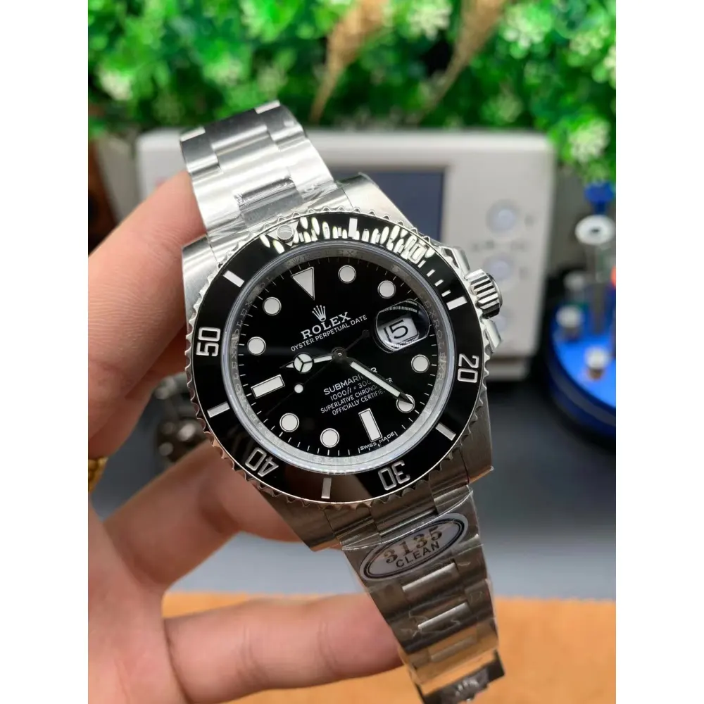 Rolex Submariner No Date Dial Black Watch 124060   