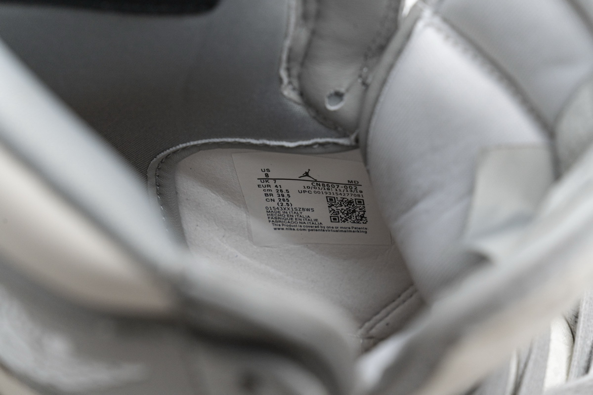 Pkgod Dior x Air Jordan 1 High OG CN8607-002