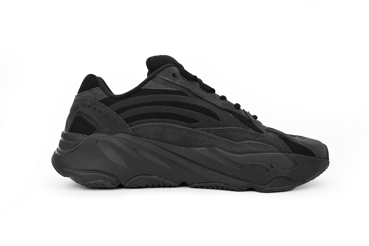   Pkgod Adidas Yeezy Boost 700 V2 Vanta FU6684