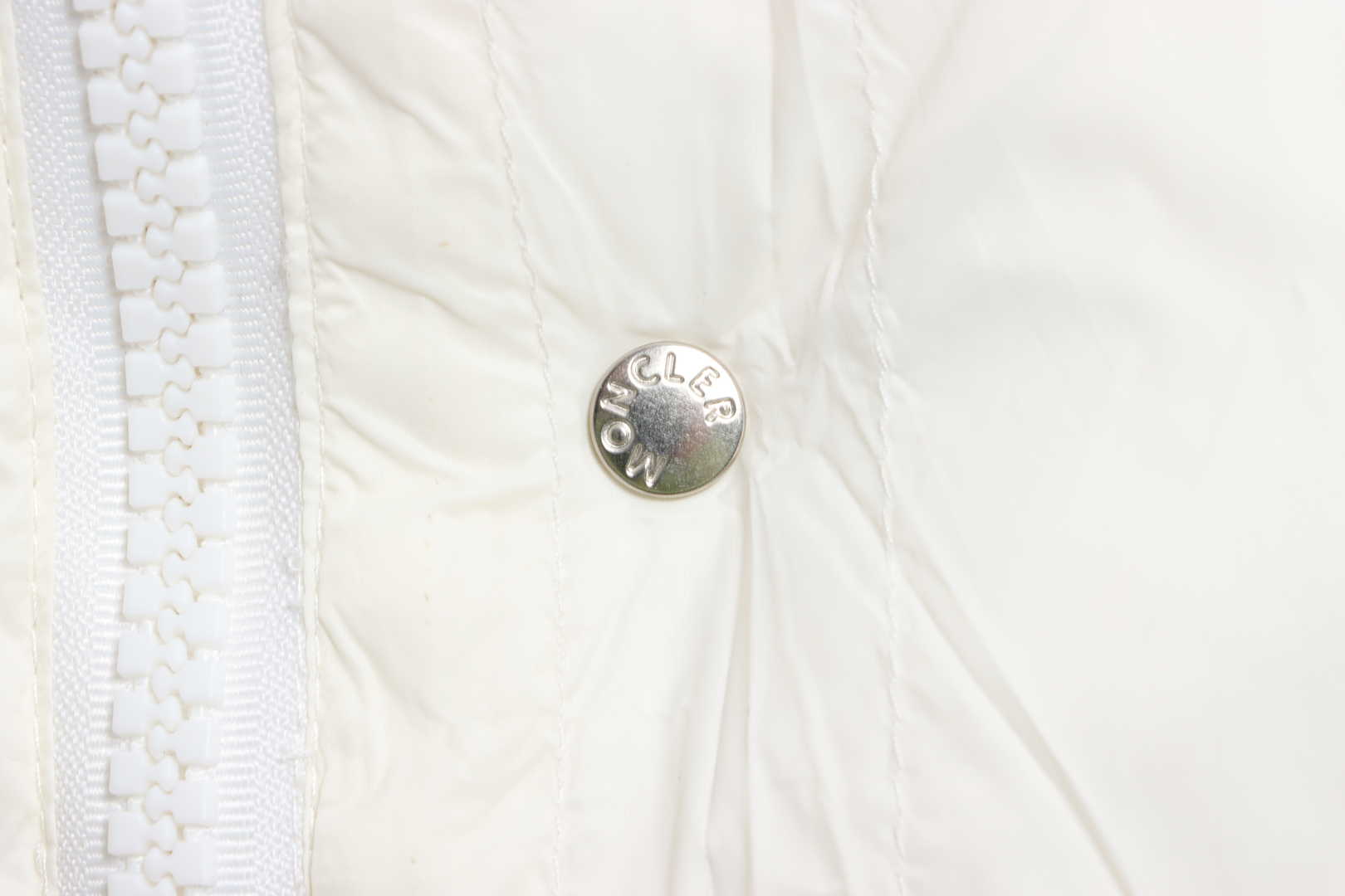     Moncler lacquered Jacket White 