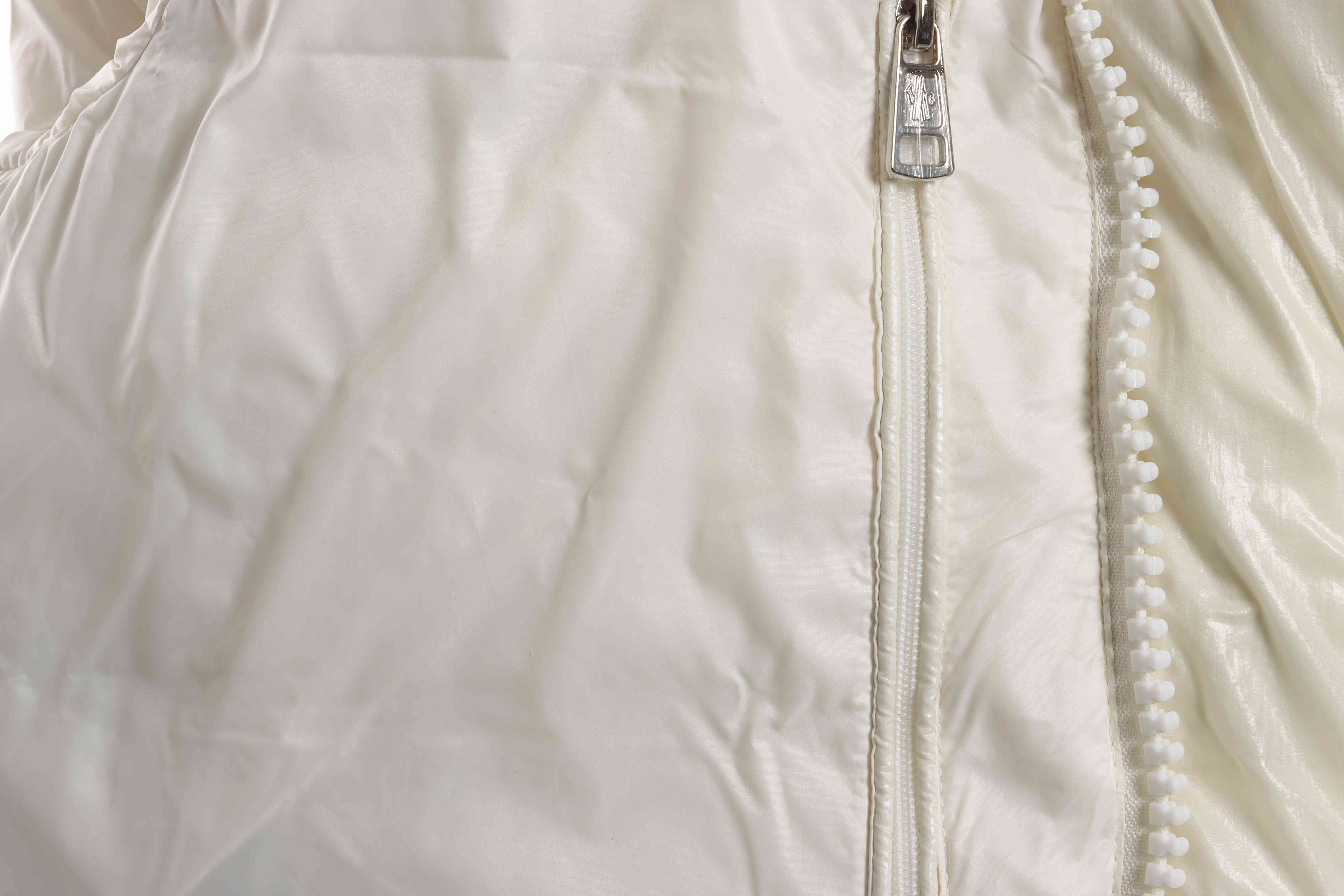     Moncler Maya 70 jacket White 