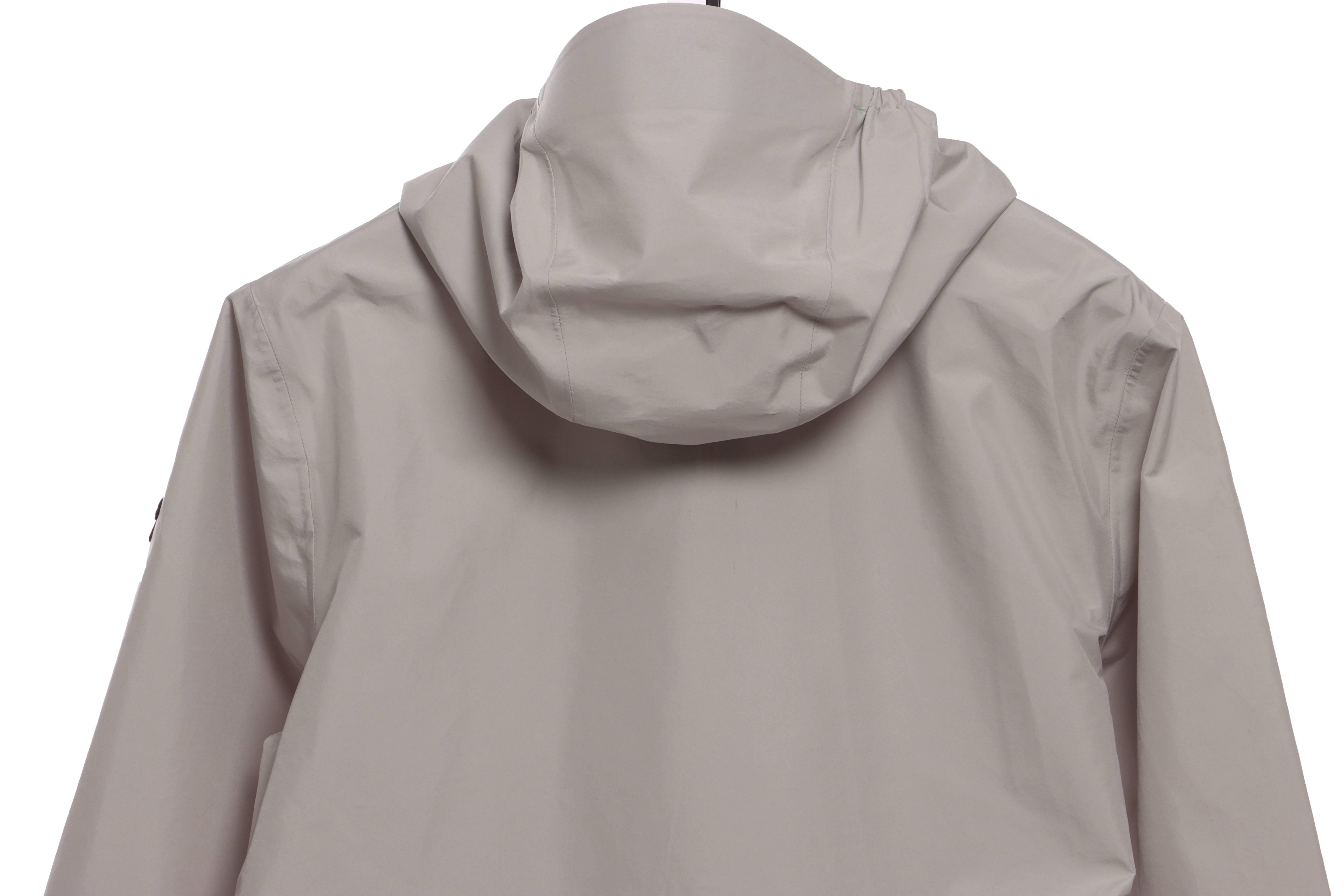 Top Quality     Moncler Functional Outdoor Punching Jacket Grey 