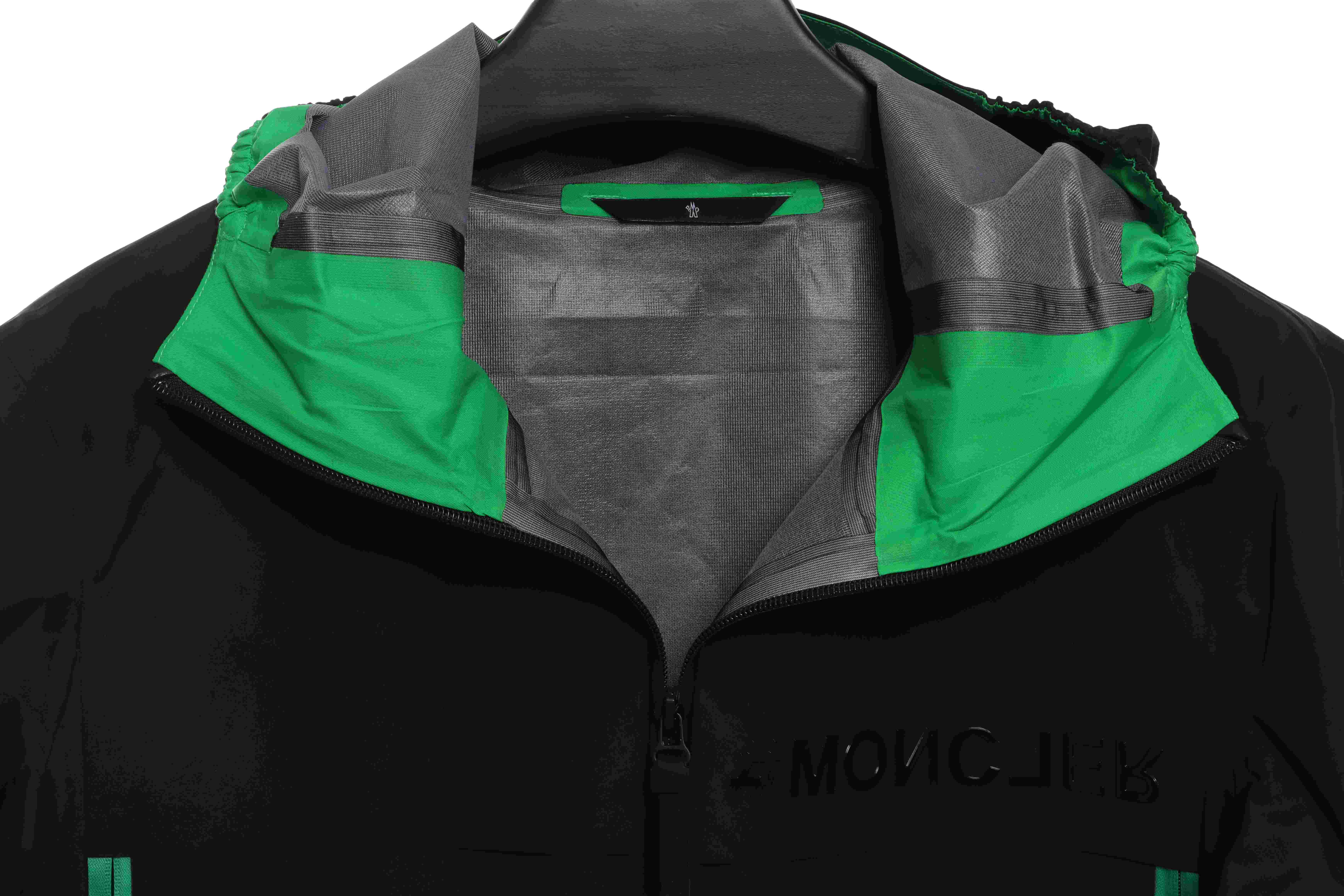     Moncler Functional Outdoor Punching Jacket Black 