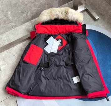 Top Quality Canada Goose Jacket Red 2137764 