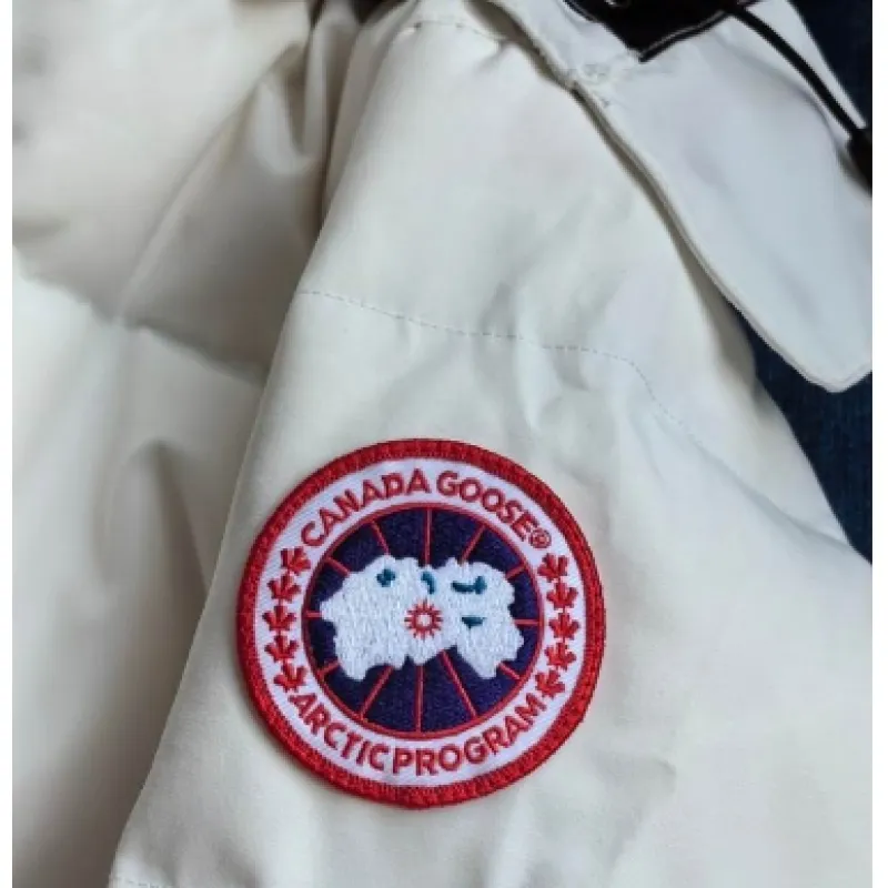 Top Quality Canada Goose Jacket White 2137729 