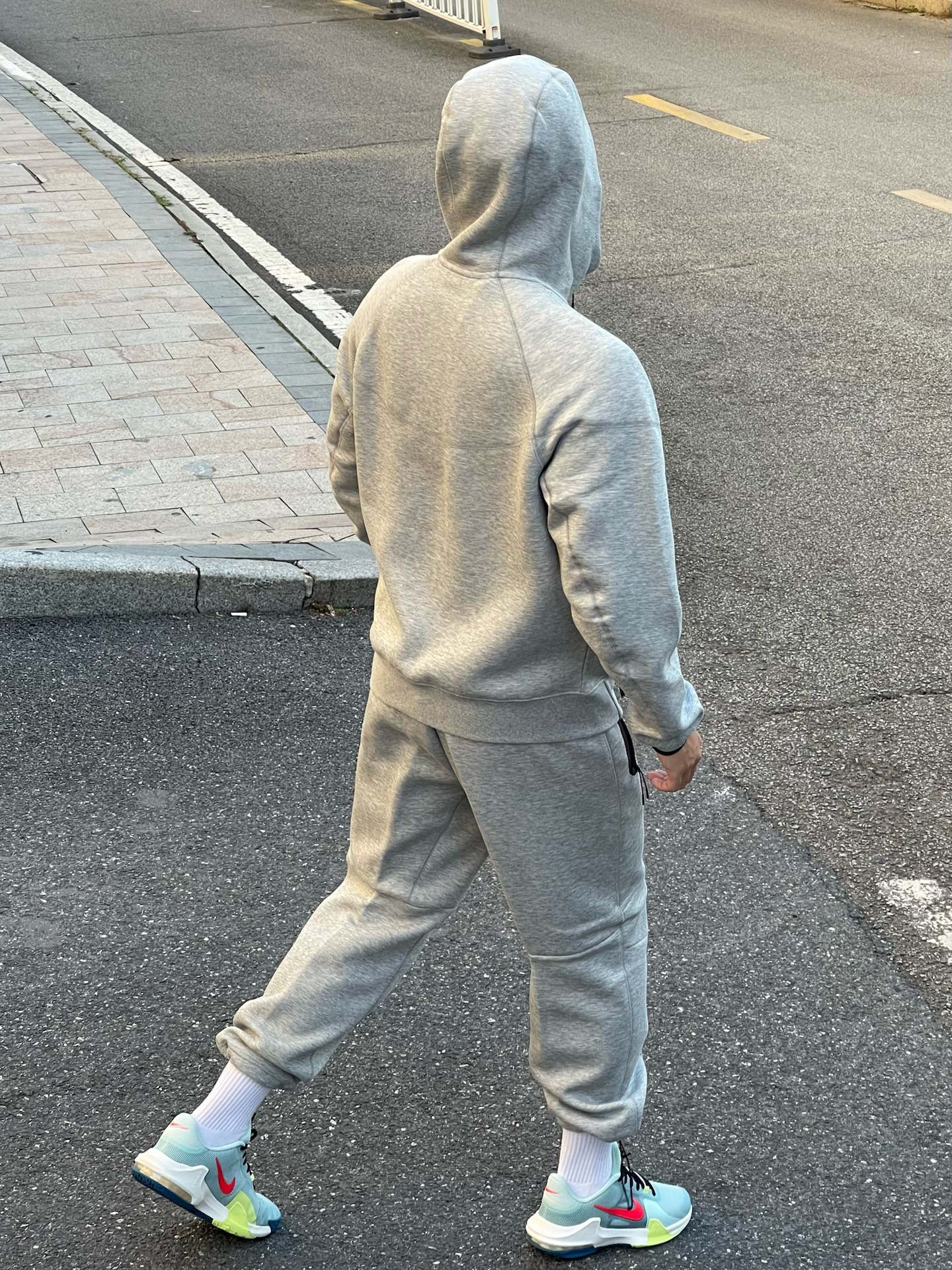 【Hot Sale】Nike Sportswear Tech Fleece Full-Zip Hoodie & Joggers Set Dark Heather Grey 