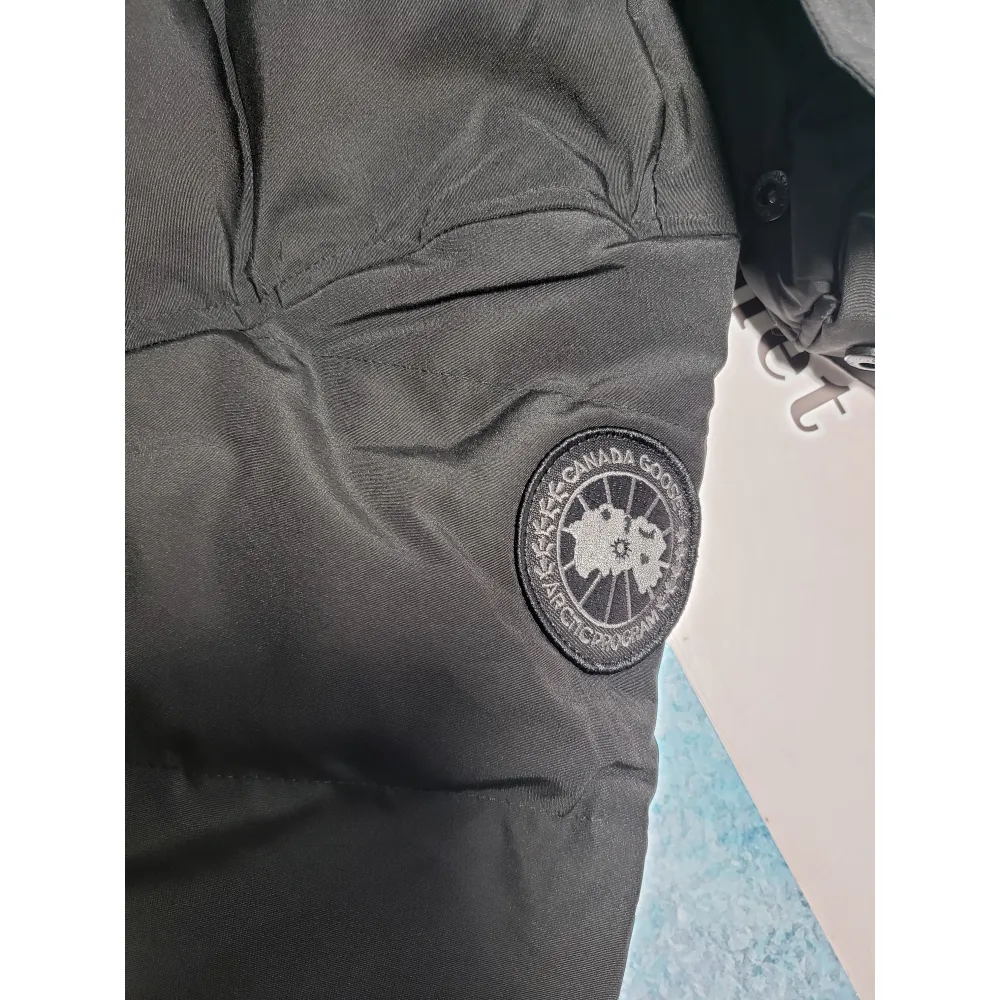 Top Quality Canada Goose Wyndham Parka Black