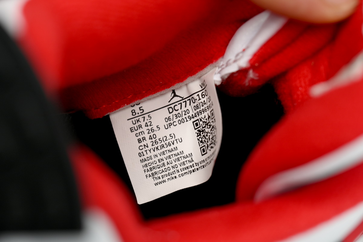    Air Jordan 4 Fire Red DC7770-160