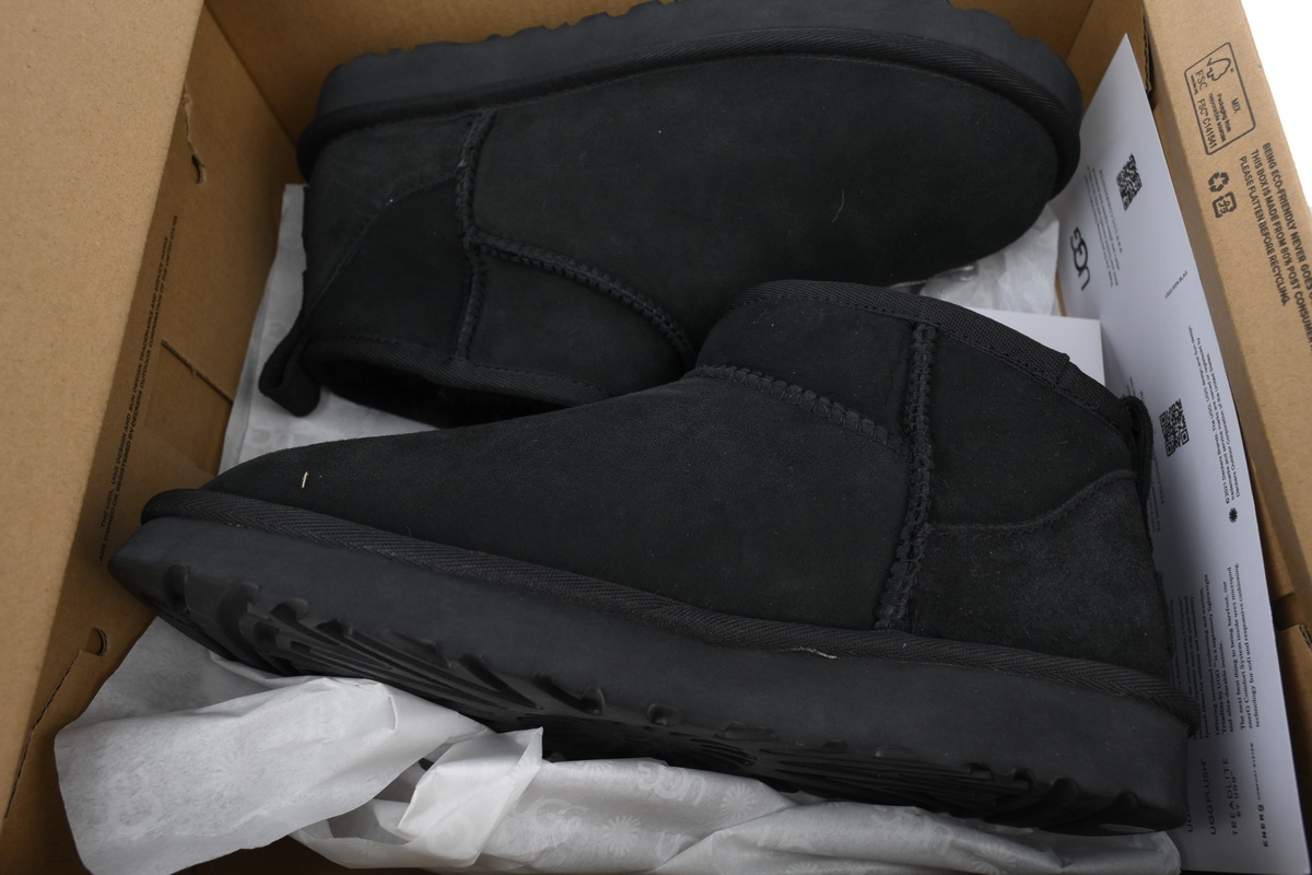 Pkgod UGG Classic Ultra Mini Boot Black 