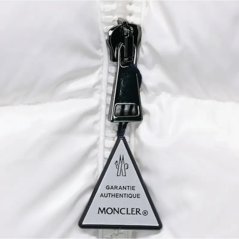 Top Quality Moncler Women's Maire Short Down Jacket Glossy Off White 