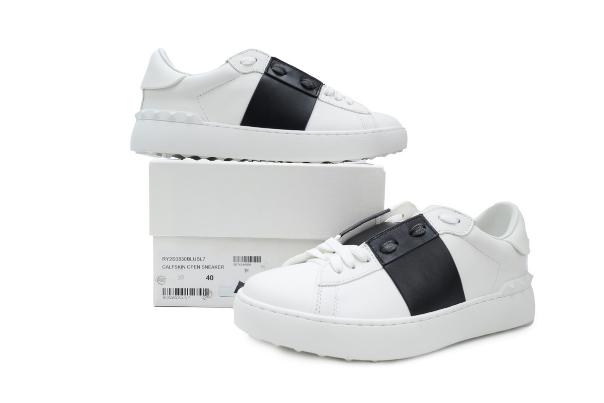    Valentino Garavani Open White Black Band White