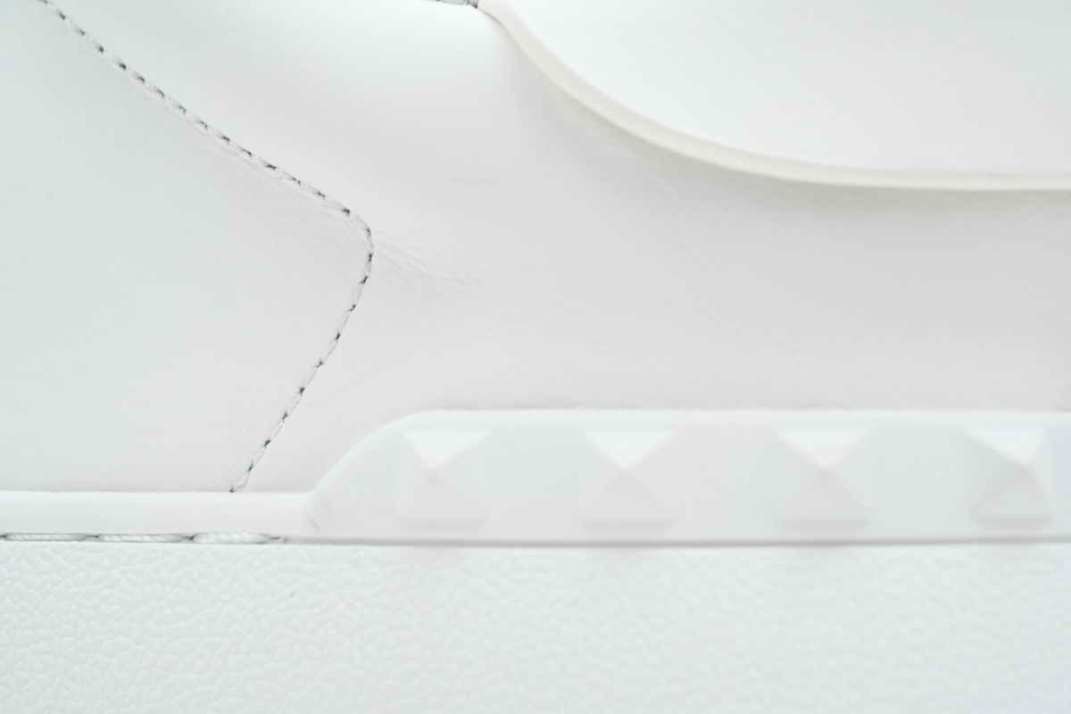    Valentino Garavani Open White Black Band White