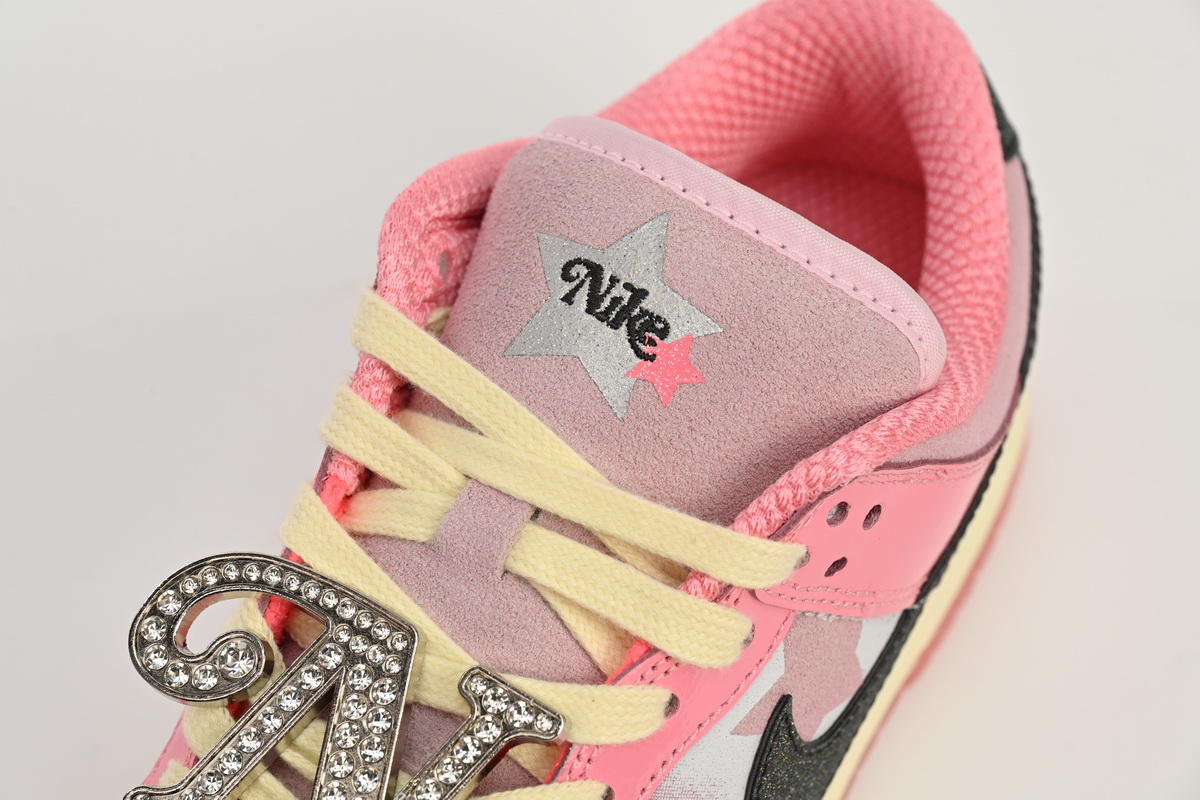    Nike Dunk Low LX Barbie FN8927-621