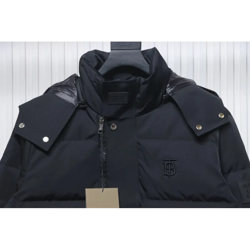 Top Quality Burberry 22FW Hooded Down Jacket Black 