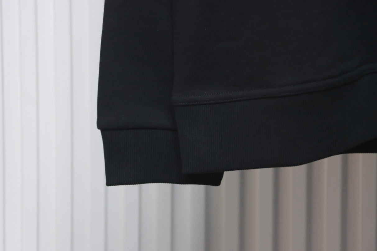      Burberry Darby EKD Black Cotton Sweatshirt 