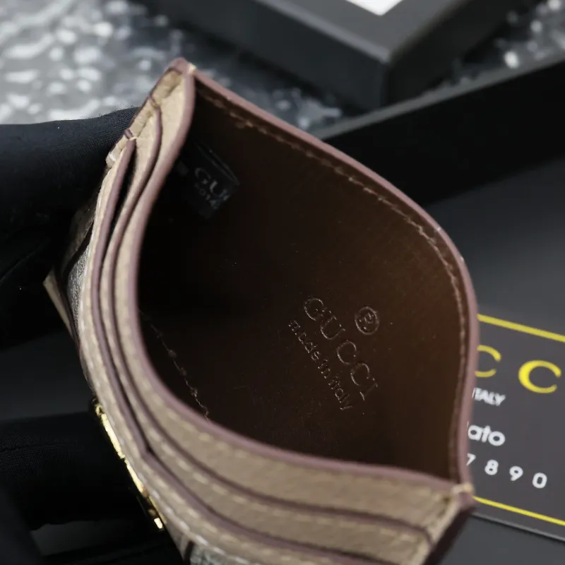  Top Quality Gucci Apricot Striped Ribbon Card Case