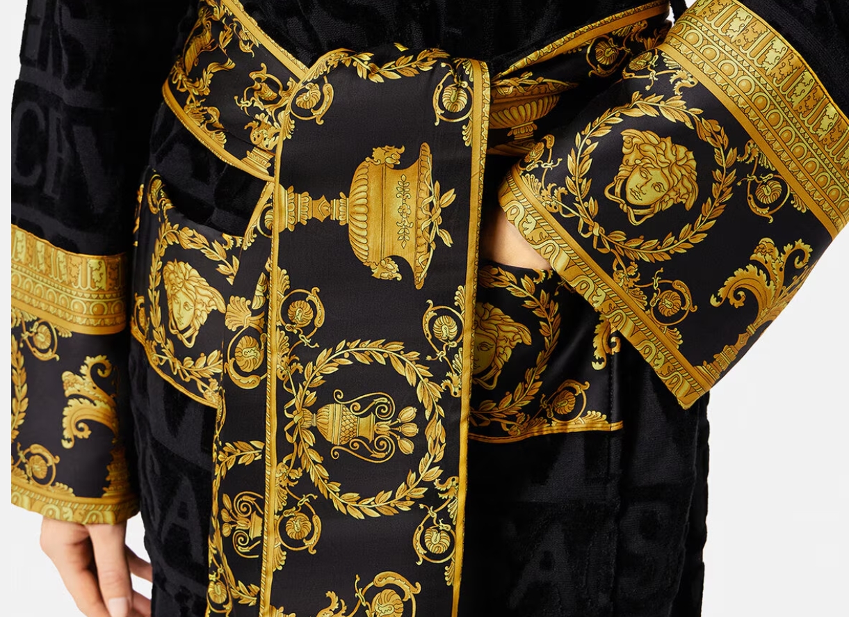     Baroque bathrobe Black