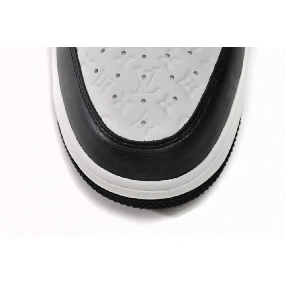 Louis Vuitton x Nike Air Force 1 Black White  7108-8