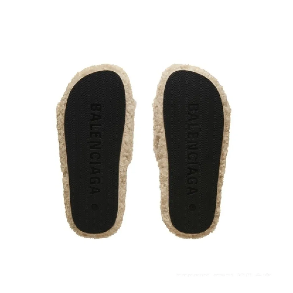 Balenciaga Furry Slide Beige  