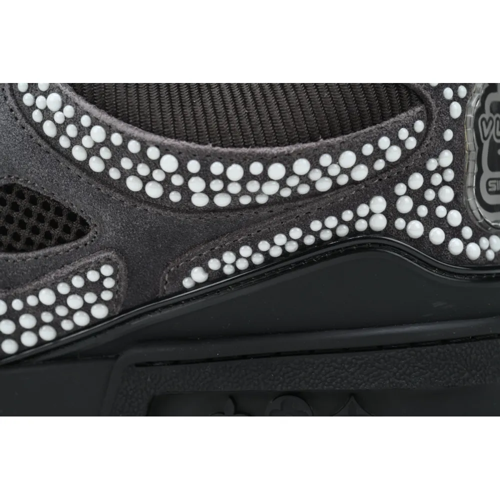 LOUIS VUITTON Trainer SK8 Gray