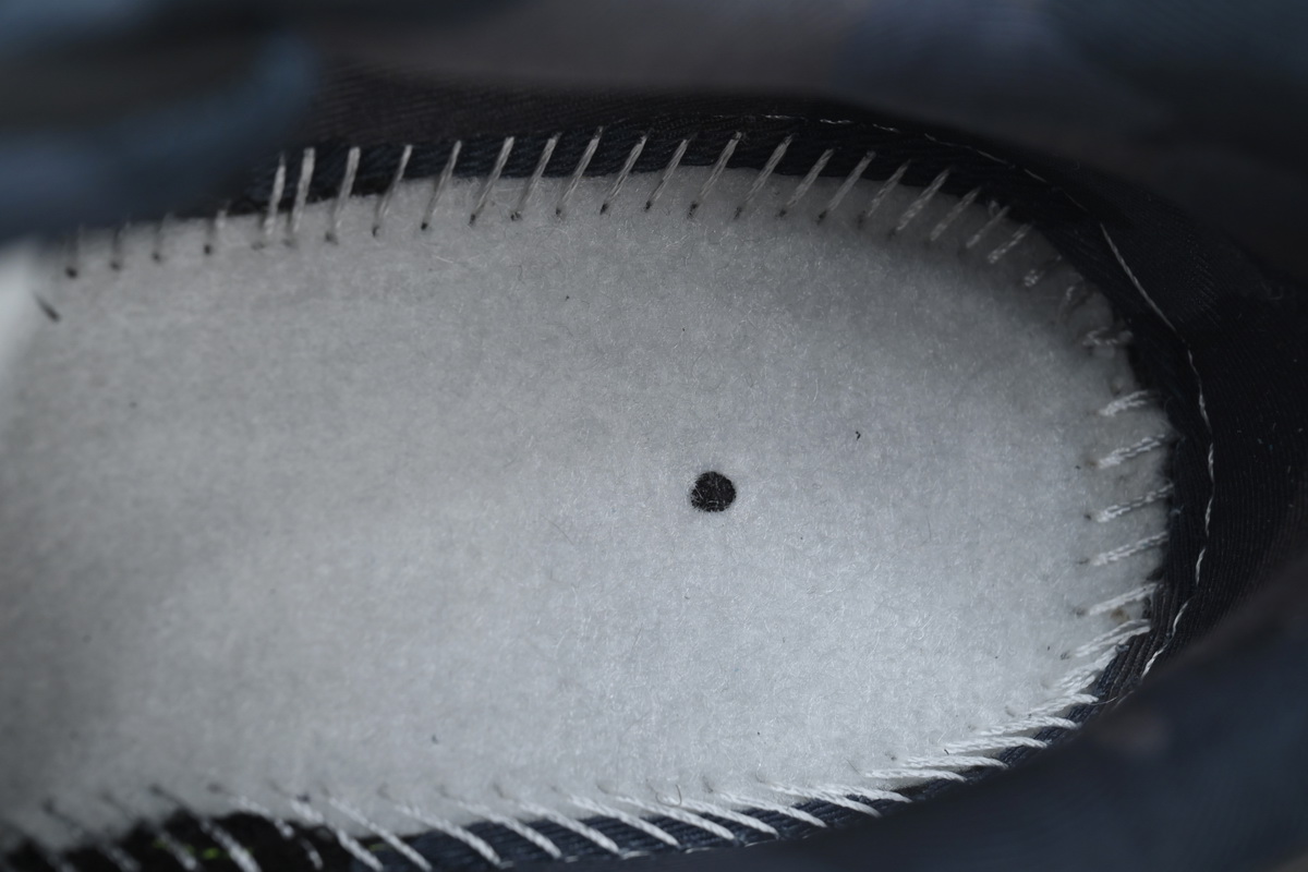 Pkgod Corteiz x Air Max 95 SP Black Tour Yellow FB2709-003