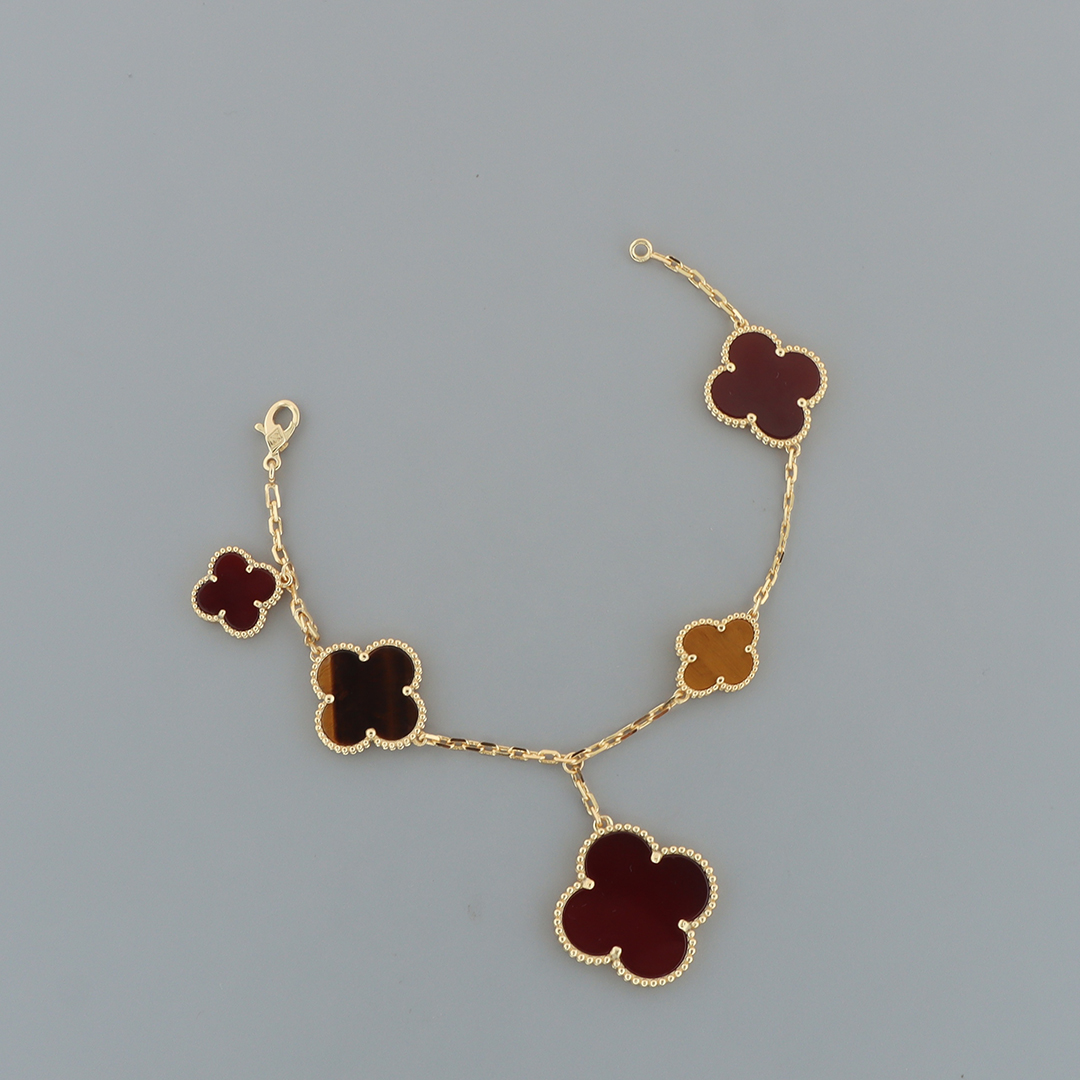 Top Quality Van Cleef & Arpels Five Flower Irregular Bracelet