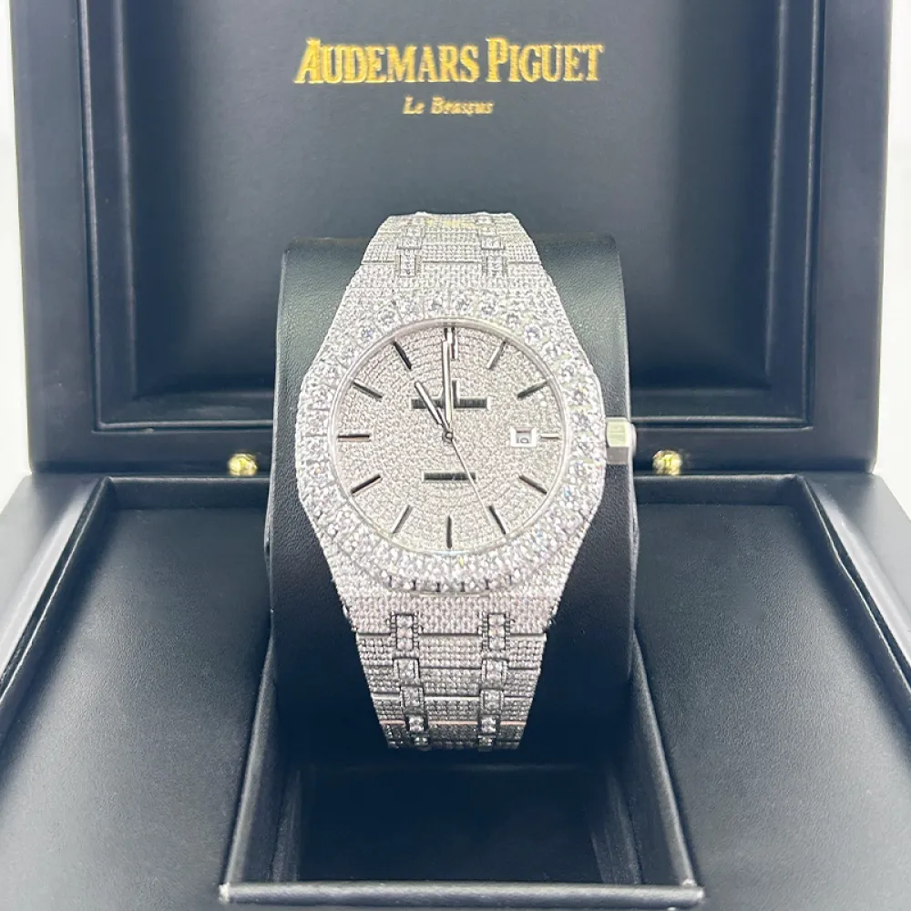Bust Down AP Watch | NATURAL DIAMONDS