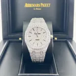 Bust Down AP Watch | NATURAL DIAMONDS