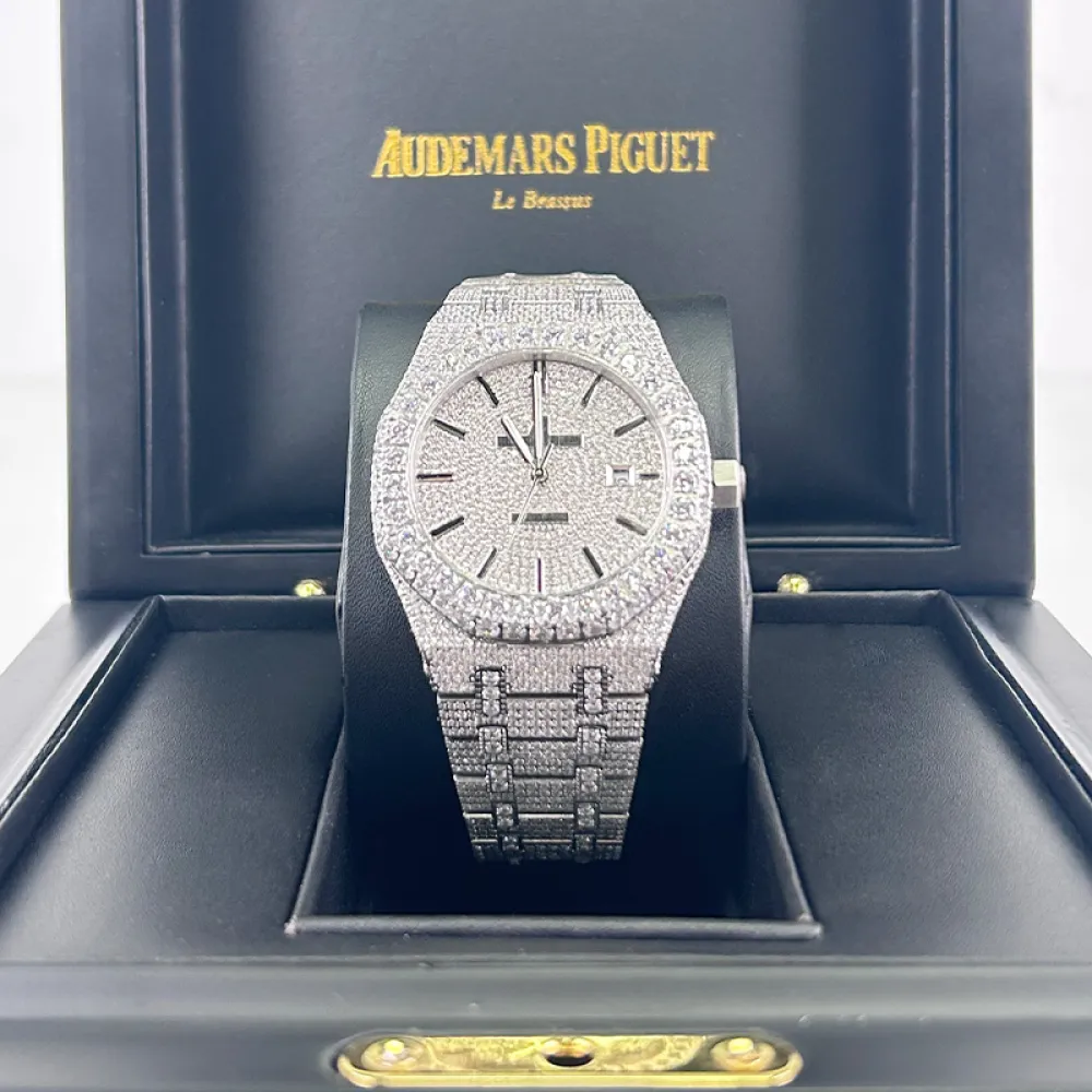 Bust Down AP Watch | NATURAL DIAMONDS