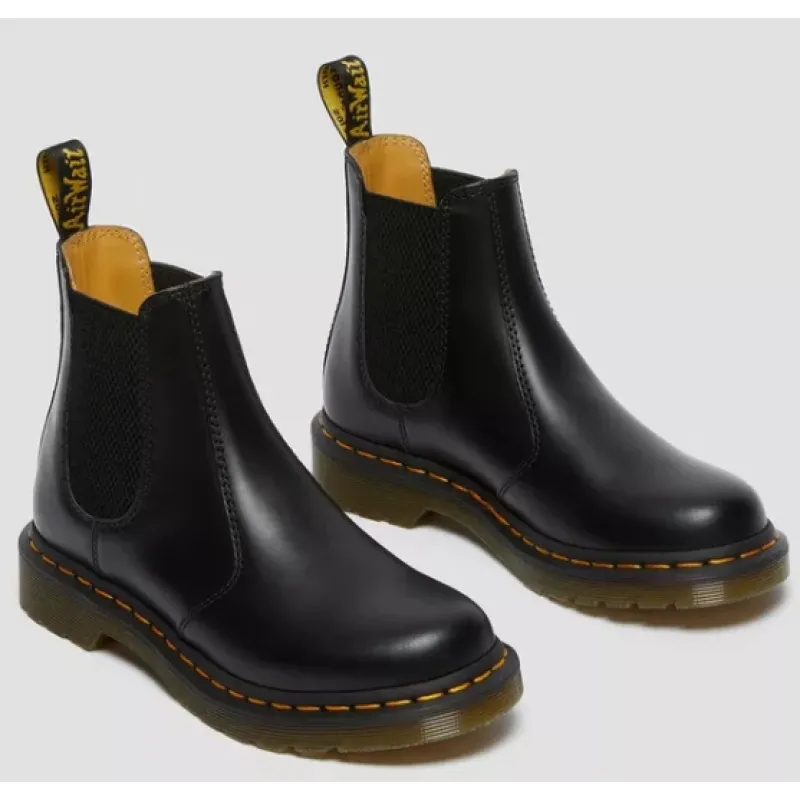  Dr. Martens 2976 Women's Smooth Leather Chelsea Boots in Black 