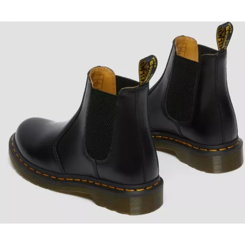  Dr. Martens 2976 Women's Smooth Leather Chelsea Boots in Black 