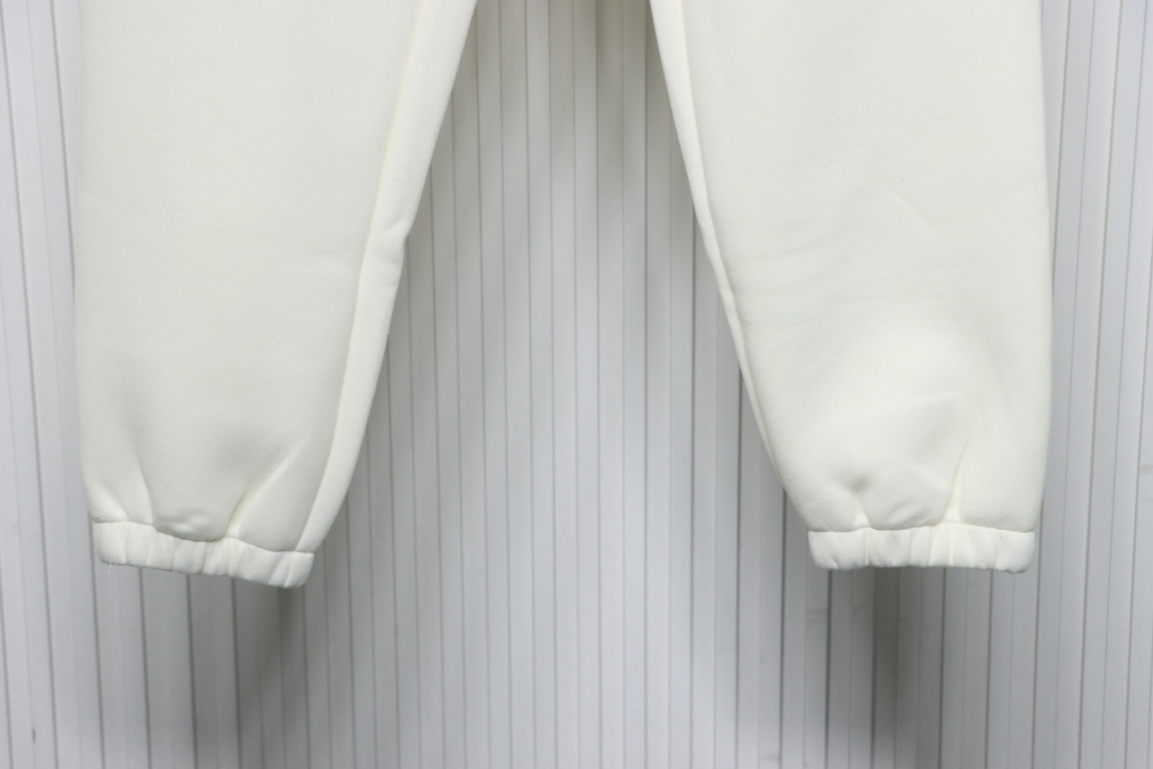     Burberry Embroidered Logo Sweatpants White 