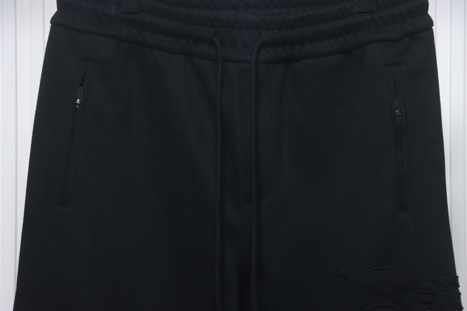    Burberry Embroidered Logo Sweatpants Black 