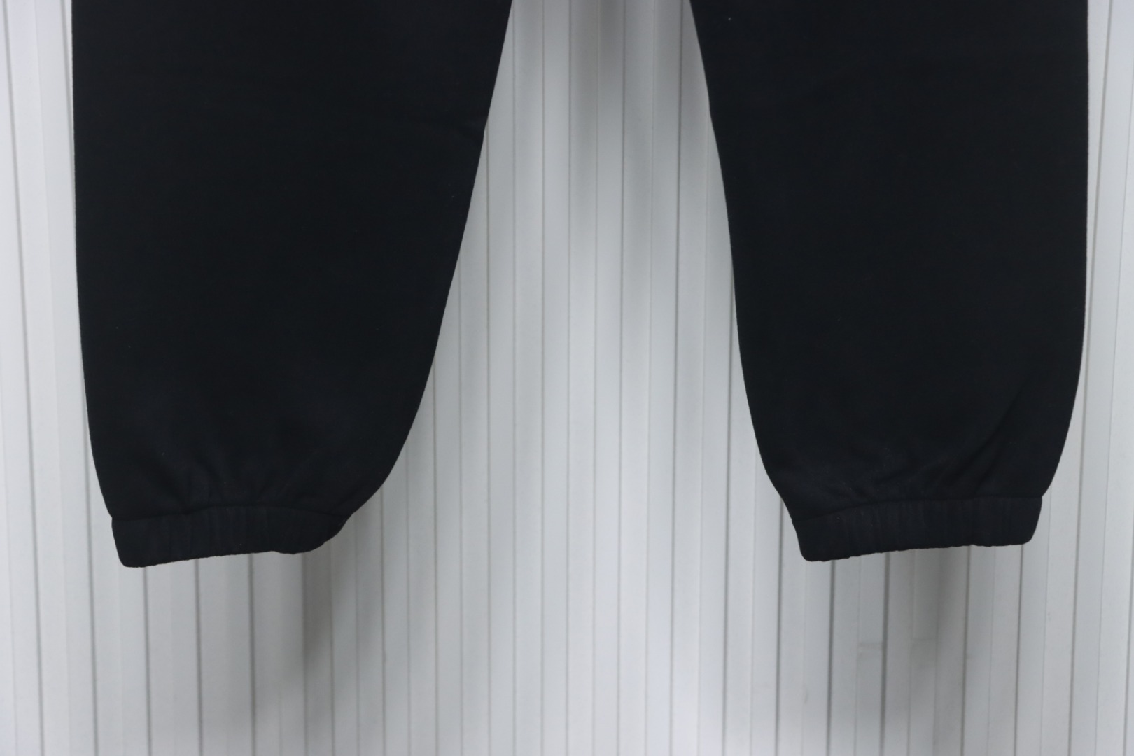     Burberry Embroidered Logo Sweatpants Black 