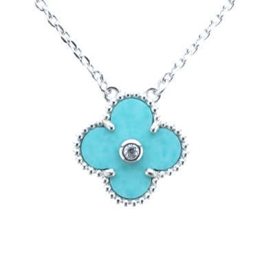 Top Quality Van Cleef & Arpels Diamond Clover Necklace 02