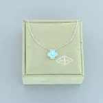 Top Quality Van Cleef & Arpels Diamond Clover Necklace