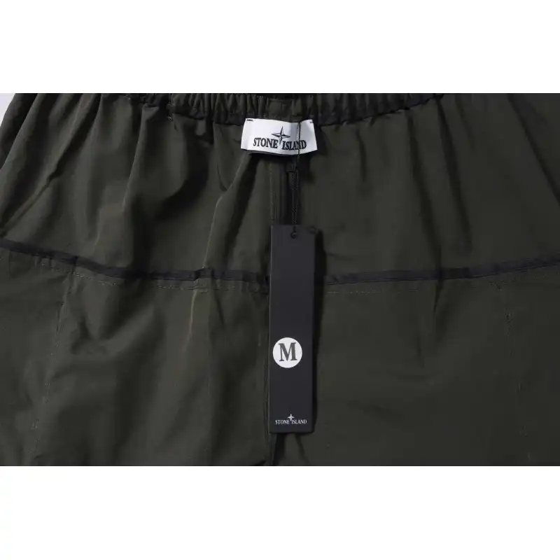 Top Quality Stone Island Large Pocket Zipper Functional Shorts