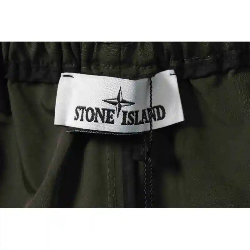 Top Quality Stone Island Large Pocket Zipper Functional Shorts