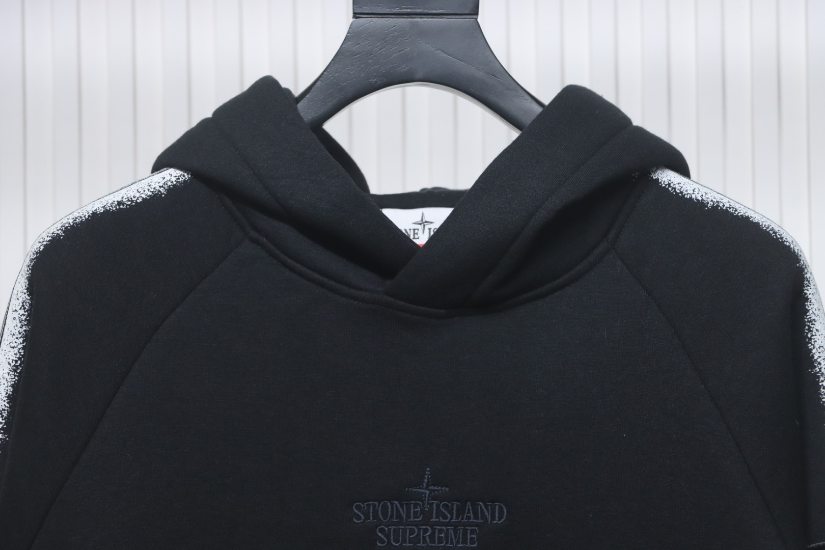     Supreme Week12 X Stone Island Hooded Padded Sweatshirt 