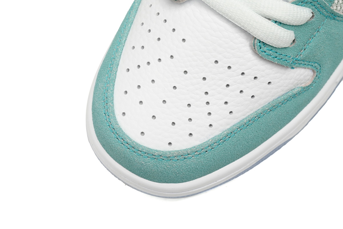 Pkgod Nike SB Dunk Low April Skateboards FD2562-400